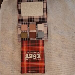 Urban Decay 90s Plaid Eyeshadow Palette